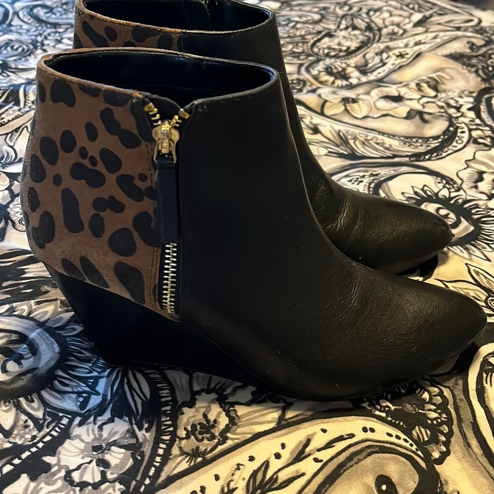 Dolce Vita black and leopard booties. Size 8